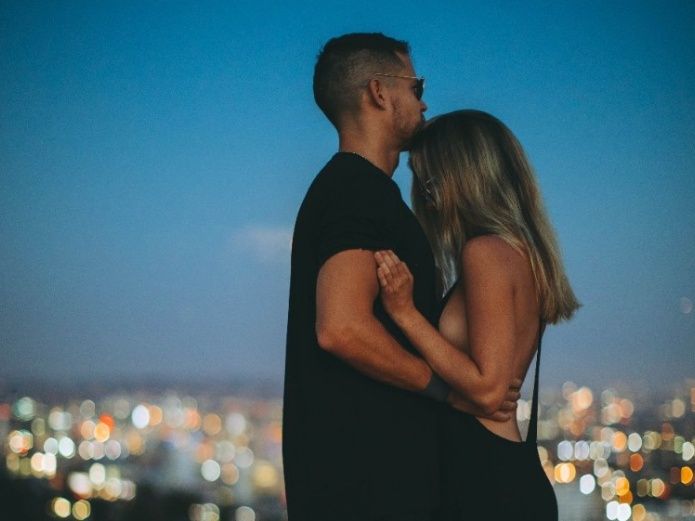 Un manipulador es muy hábil para persuadirte así que trata de no caer en sus brazos, y si caes, sal a tiempo de esa relación