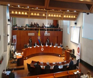 ENTERATE: ¿Por qué la Corte Constitucional tumbó la sobretasa de 4% para el sector financiero?