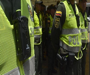 En parranda Policías en Patrulla Desata Polémica