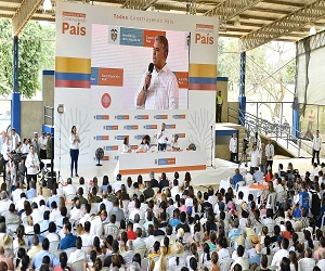 En Mompox, el Jefe de Estado dijo que la Conversación Nacional está en plena marcha y que de ella hacen parte los Talleres Construyendo País, cuyo #42 lideró este sábado en ese municipio bolivarense.