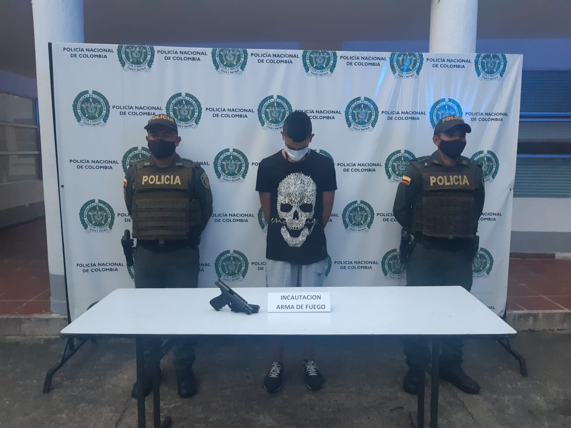 POLICÍA CAPTURA UN CIUDADANO POR PORTE IEGAL DE ARMAS DE FUEGO EN SANTANDER DE QUILICHAO