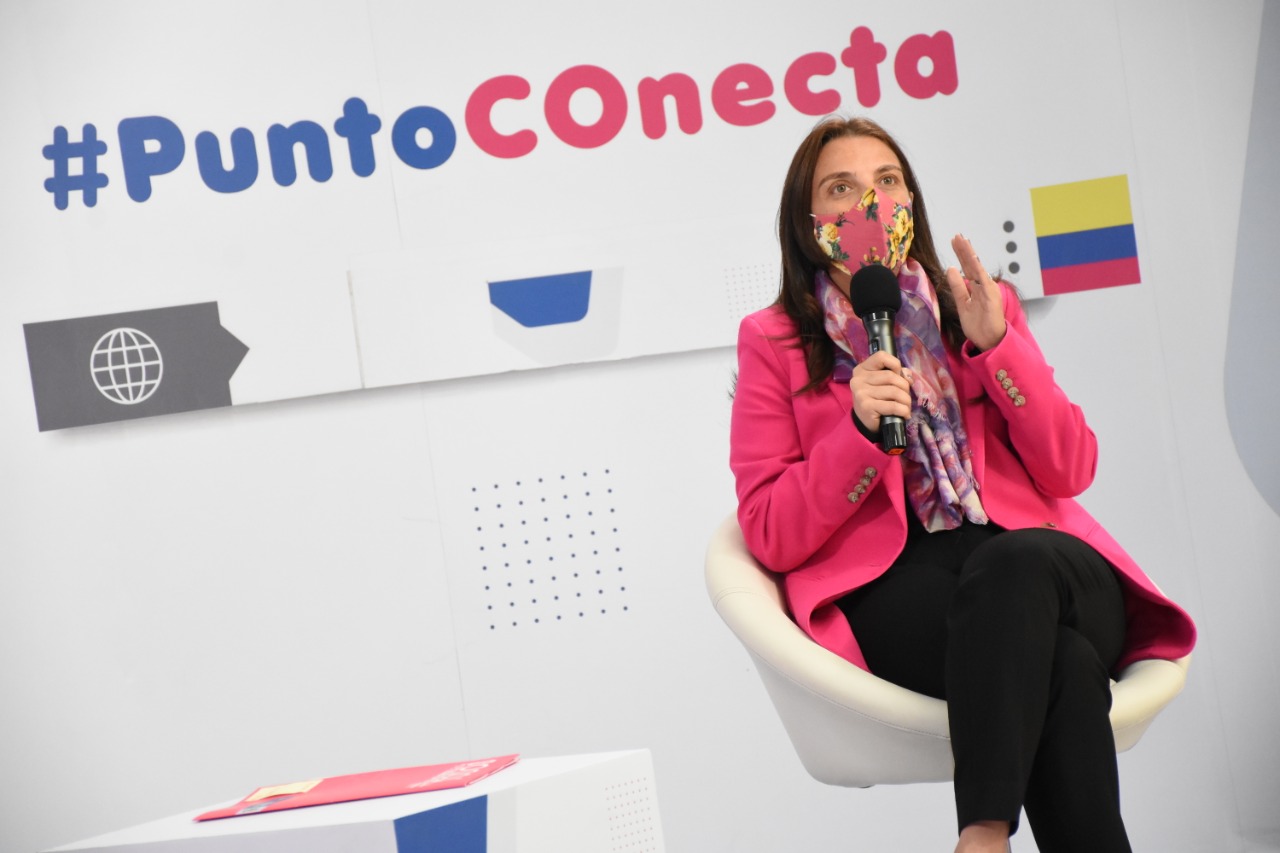 “En 2021, productos de 100.000 emprendedores colombianos incursionarán en el comercio electrónico utilizando el dominio .CO”: ministra Karen Abudinen