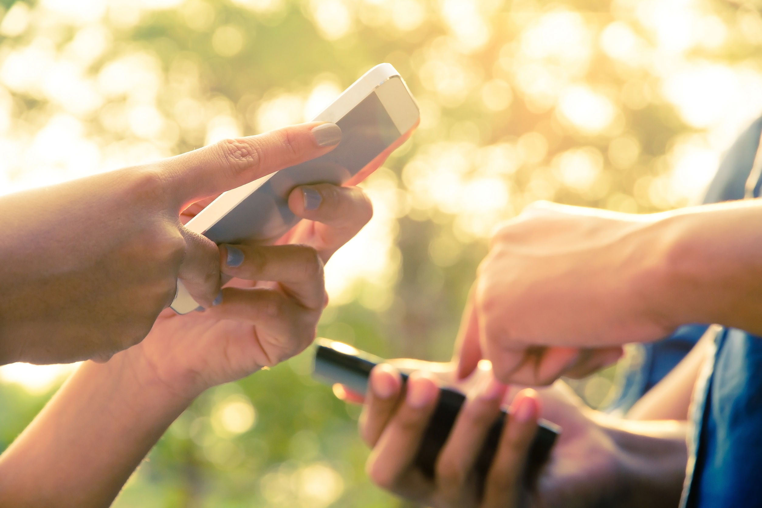 En mayo de 2021, 954 localidades de zonas rurales tendrán servició móvil 4G, anuncia la ministra Karen Abudinen