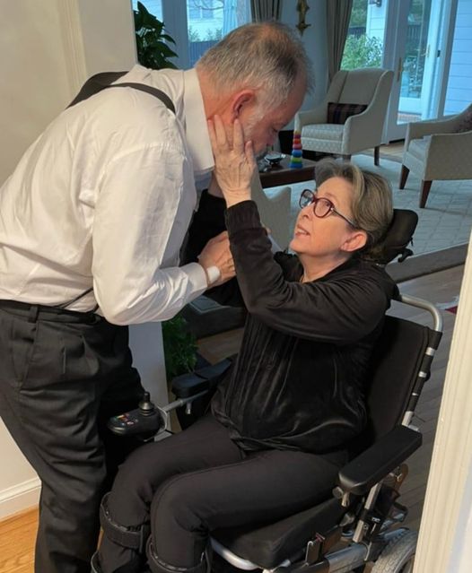 Embajador Ordóñez regreso a Casa despues de encontarse en clinica en Washington D.C, a causa del Cov 19