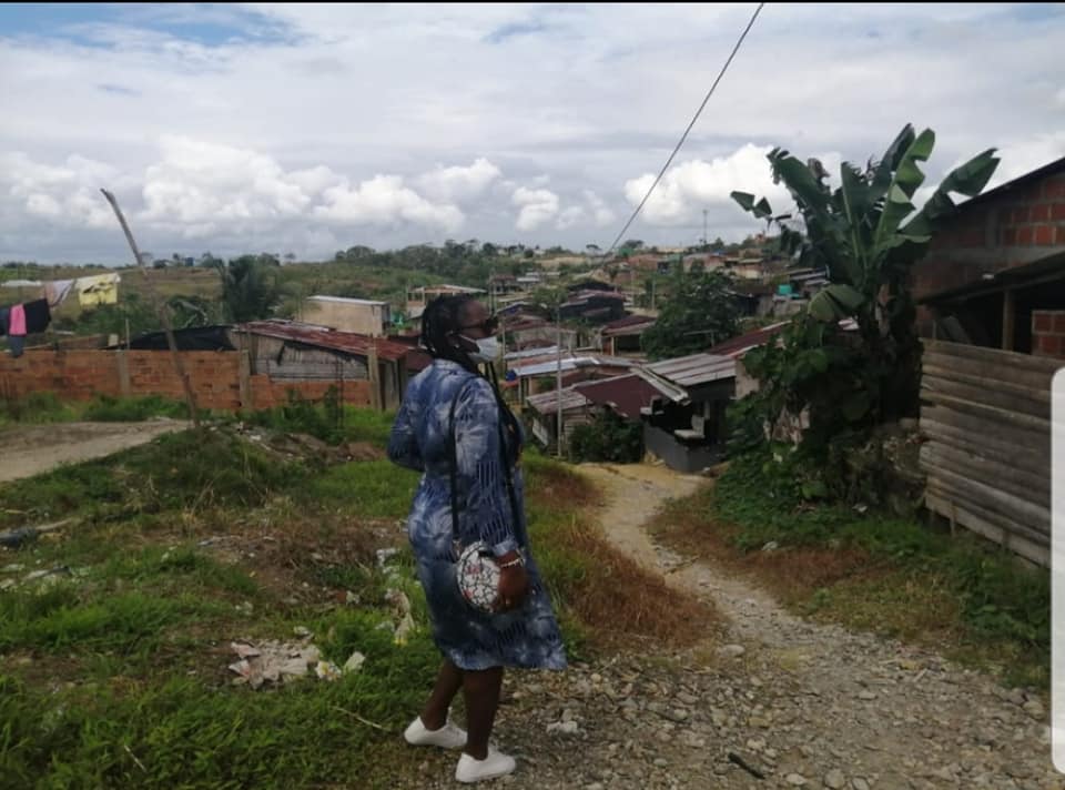 LINA MARTINEZ GARCIA CAUCANA DEL PACIFICO NOS ENSEÑA QUE PARA DAR APOYO SOLO SE NECESITA TENER DISPOSICION DE HACERLO