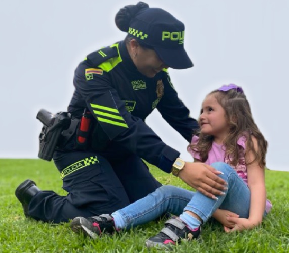 Gobierno anuncia bases de la reforma policial