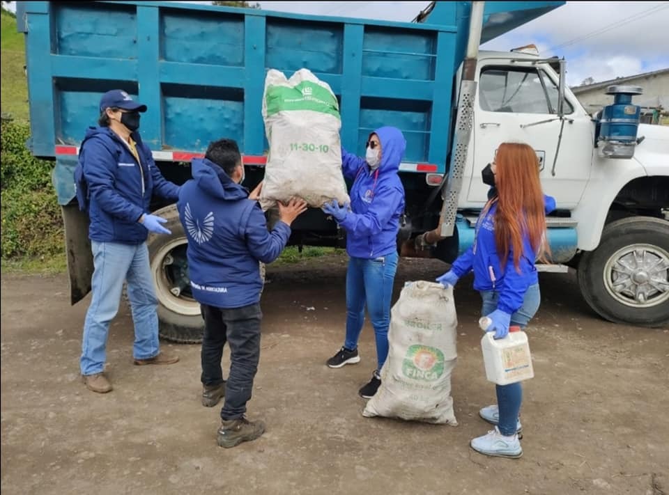 DOS TONELADAS DE ENVASES DE AGROQUÍMICOS SE RECOLECTARON EN LA PRIMERA CAMPAÑA DE RECICLAJE RURAL EN PASTO