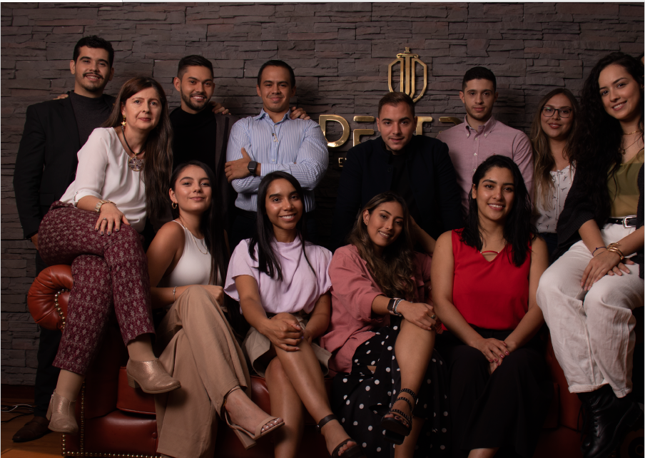 EL NEGOCIO DE LA MÚSICA A TRAVÉS DE LOS OJOS DE DESTRA, LA FIRMA DE ABOGADOS JOVEN QUE FORMA ARTISTAS Y EMPRESARIOS