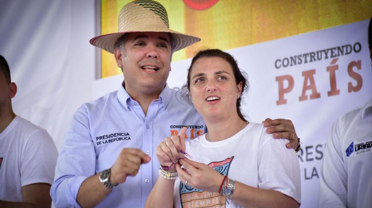 El presidente Iván Duque salió en defensa de la ministra de las TIC, Karen Abudinen
