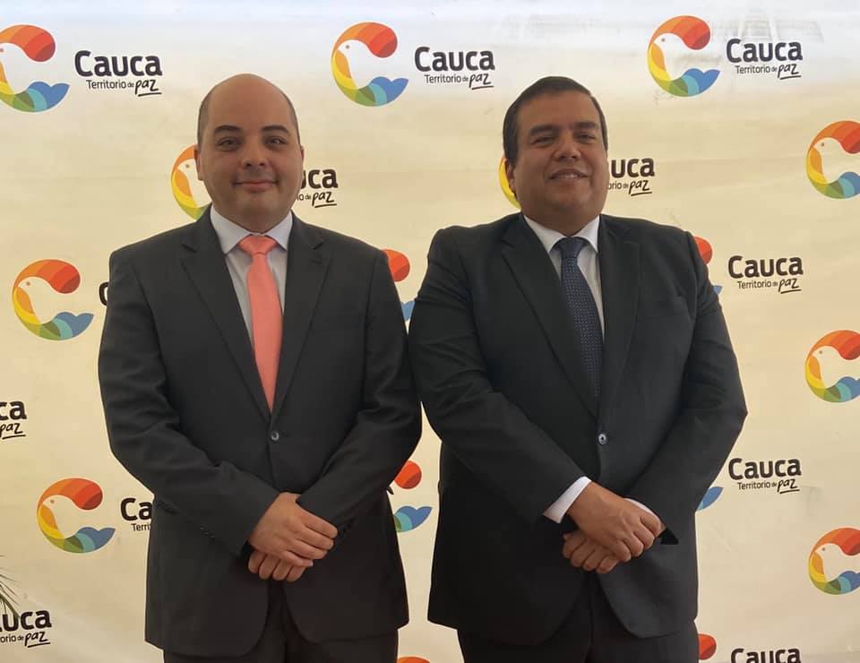 EXGOBERNADOR; DESHOJANDO MARGARITAS.