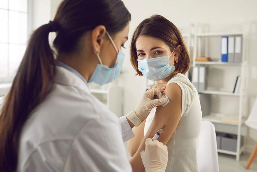 Proyecto de Ley Radican que Contempla Incentivos Económicos para Vacunados