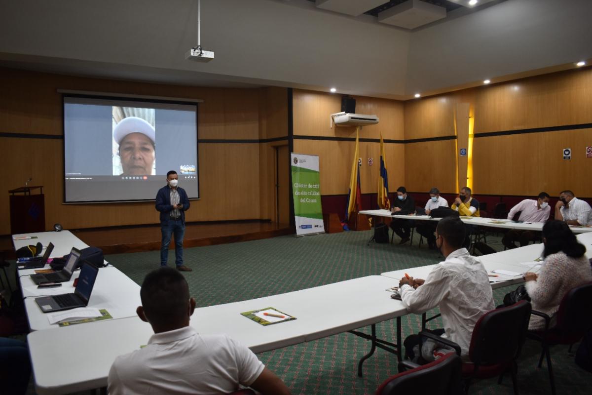 Cafeteros del Cauca se benefician con la iniciativa Clúster de Café de Alta Calidad