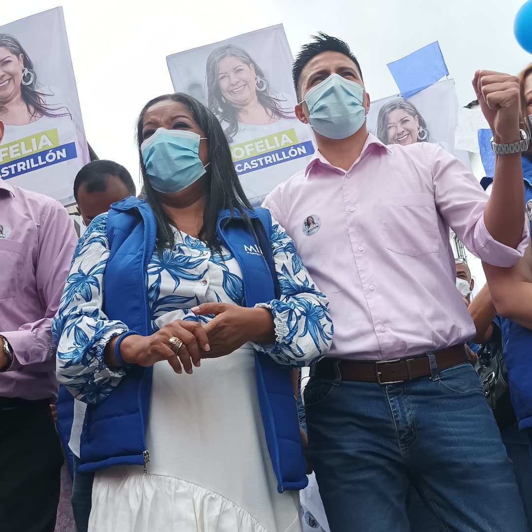 CAMBIO RADICAL Y MIRA  EN ENTREDICHO