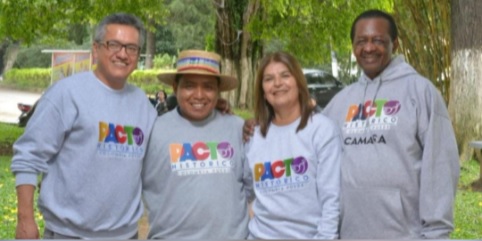 El “uno para todos y todos para uno” que hiciera famosos a los mosqueteros de Dumas tiene bien poco de real con Jorge, Pete, Gema y Eugenio