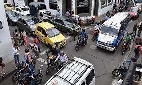 La medida de Pico y Placa para los vehículos particulares 🚗 y motos 🛵 regresa desde este 3 de enero del 2022.