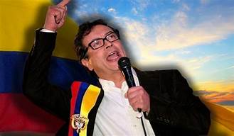 Gustavo Petro, parece haber asentado un golpe mortal a la libertad de prensa y expresión en Colombia, y aun no llega a la Presidencia de Colombia