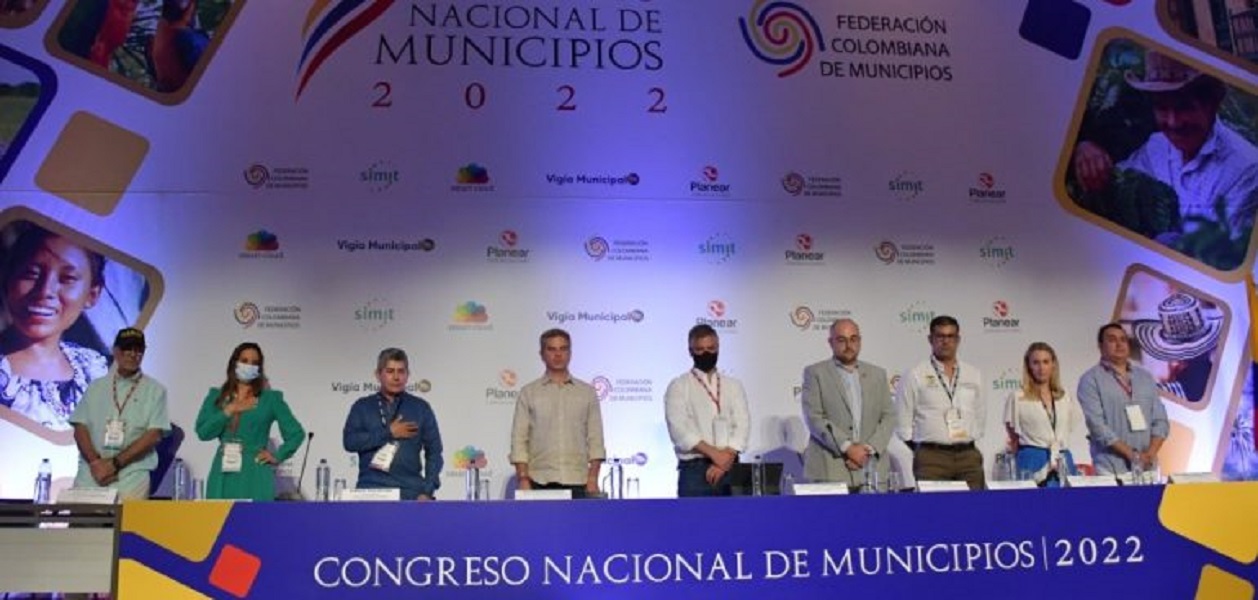 Los temas municipales en el Congreso Nacional de Municipios : $2 billones para la Policía y Catastro Multipropósito