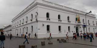 SUELDOS DE LOS EMPLEADOS PUBLICOS TIENEN UN AUMENTO DEL 7%