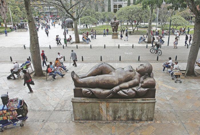 El maestro Fernando Botero Angulo vino al mundo el 19 de abril de 1932, “90 años pintando y en familia”