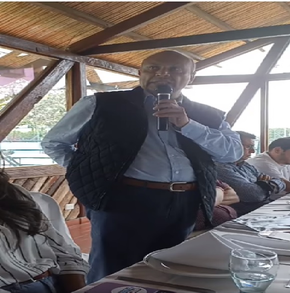 “La ropa sucia se lava en casa” algo que debe tenerlo claro los Salazar, pero su arrogancia no se los permite