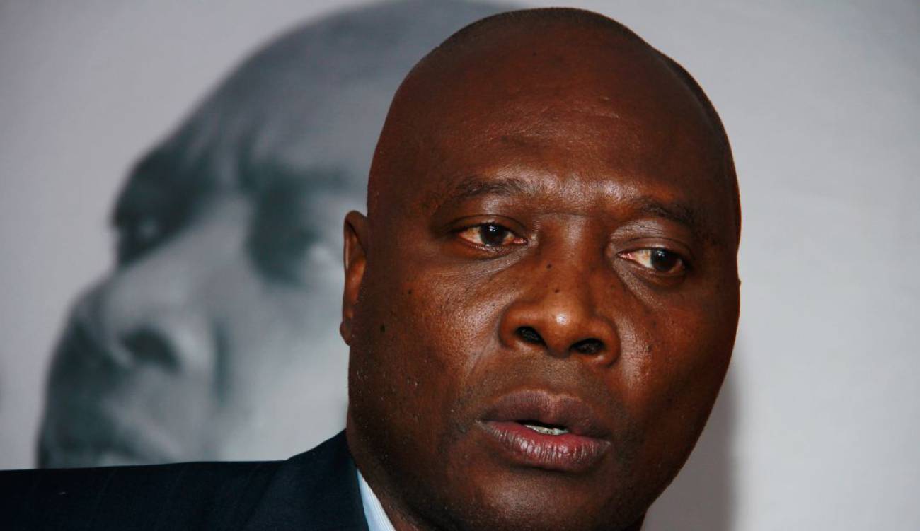 Laureano Quintero, médico de la Clínica Imbanaco, indica se mantiene crítico Freddy Rincón