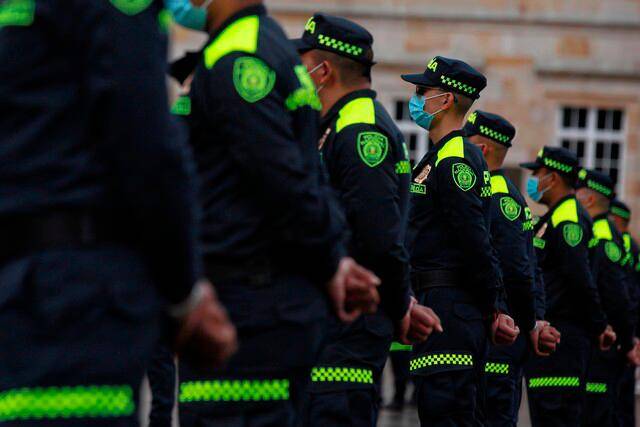 Busca Procuraduría posibles irregularidades en compra de uniformes de la Policía