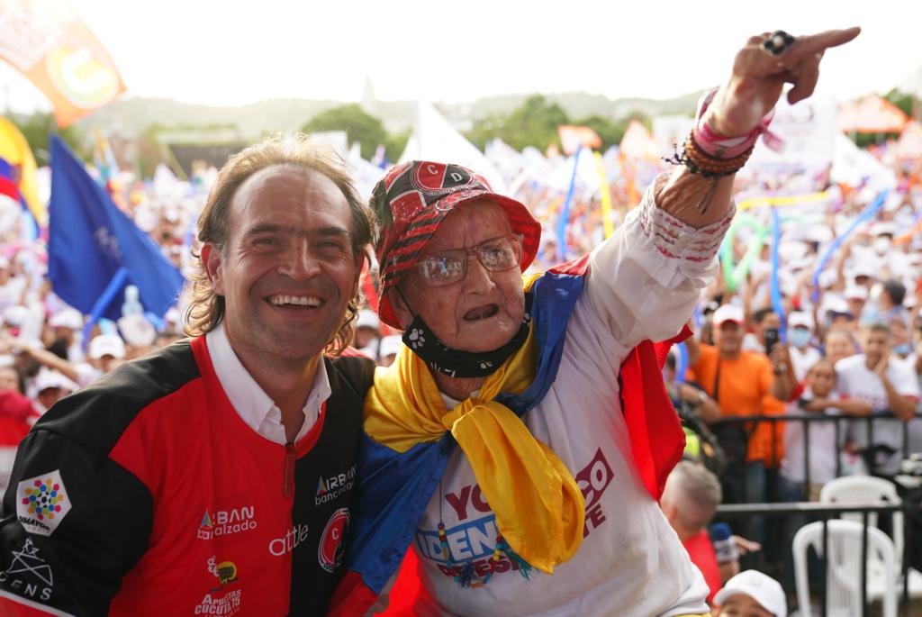 Con una plaza a reventar, Fico dijo en Cúcuta que como Presidente reabrirá la frontera con Venezuela