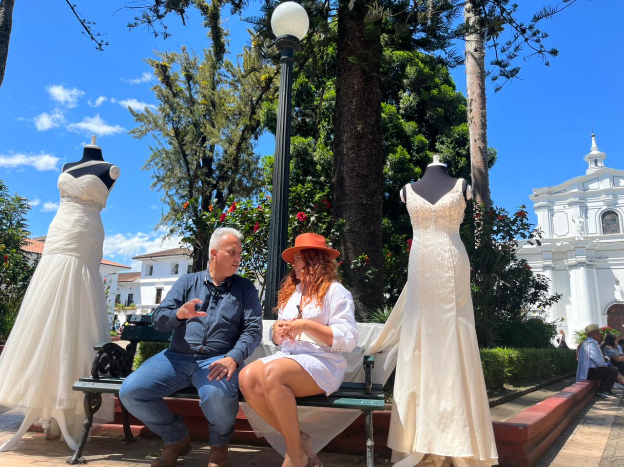 Linda Ospino una diseñadora de vestidos de Novia que Invita a Casarte muy Bella
