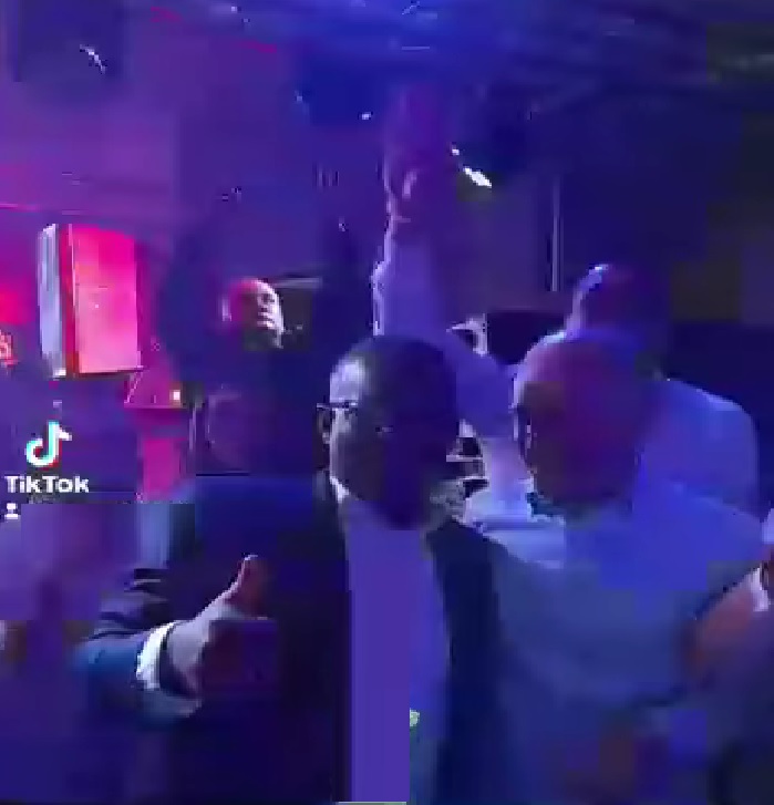 Cómo es la vida de los Caucanos pobres cuando el Imperio de político Caucano  es cada vez más  rico y poderoso por llevarlos en elecciones