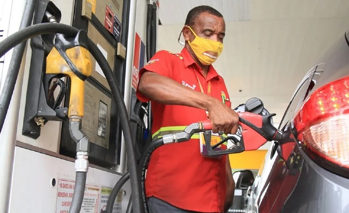 Inicia este 1 de diciembre con  200 pesos mas en el galon de  la Gasolina