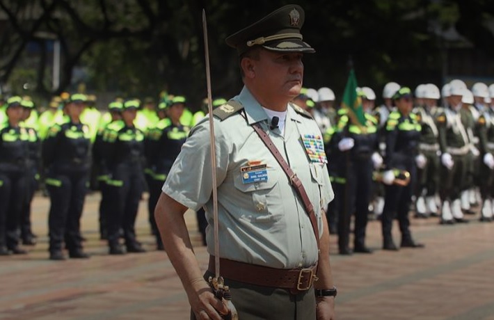 POR PRIMERA VEZ, UN AGENTE ASCIENDE A BRIGADIER GENERAL