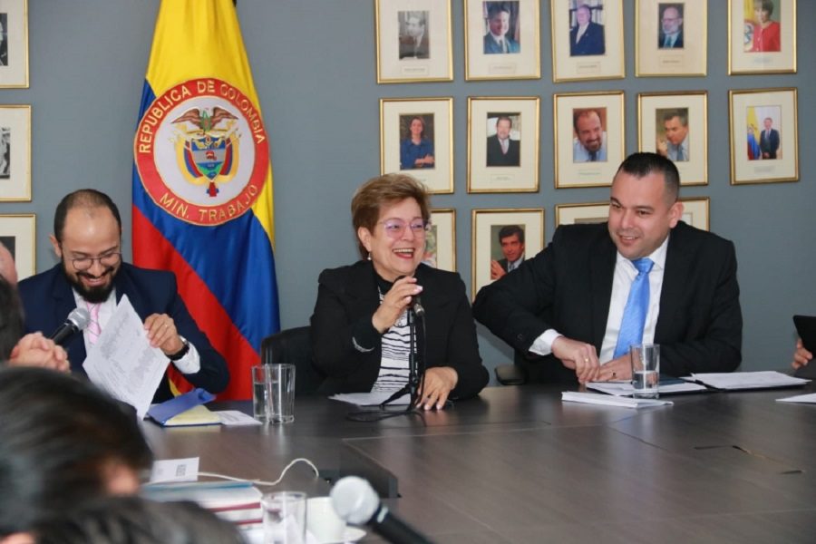 Presentaron las Propuestas para la Reforma Laboral “Empresarios y organizaciones sindicales”