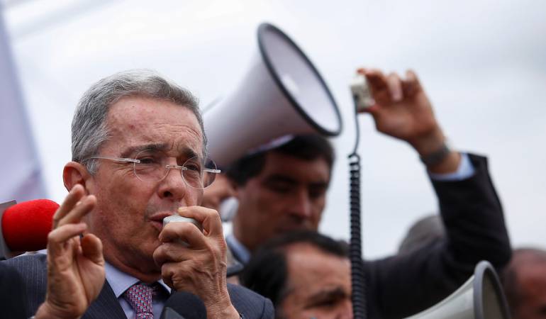 Para el expresidente Álvaro Uribe,  llegó el momento de salir a las calles en este año electoral