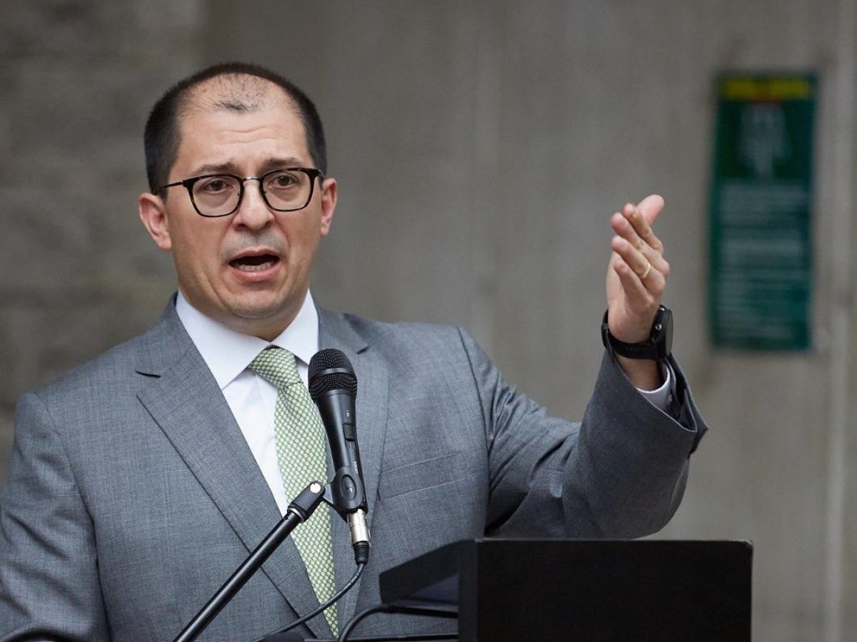 Lo que en el Pasado fue Criticado por la Izquierda porque Servía para la Politiquería hoy lo Revive Gustavo Petro en la Refoma :“Auxilios Parlamentarios”