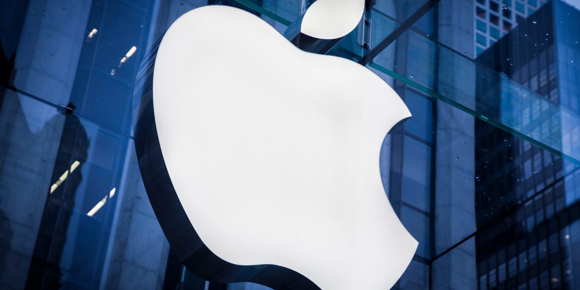Castigan las acciones de Apple : Caen las ventas de iPhone