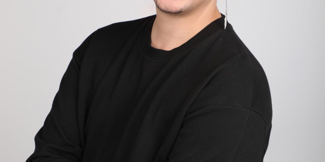 CARLOS NEVÁREZ PRESENTA “SE ESTÁ REGANDO”, SU NUEVO LANZAMIENTO MUSICAL