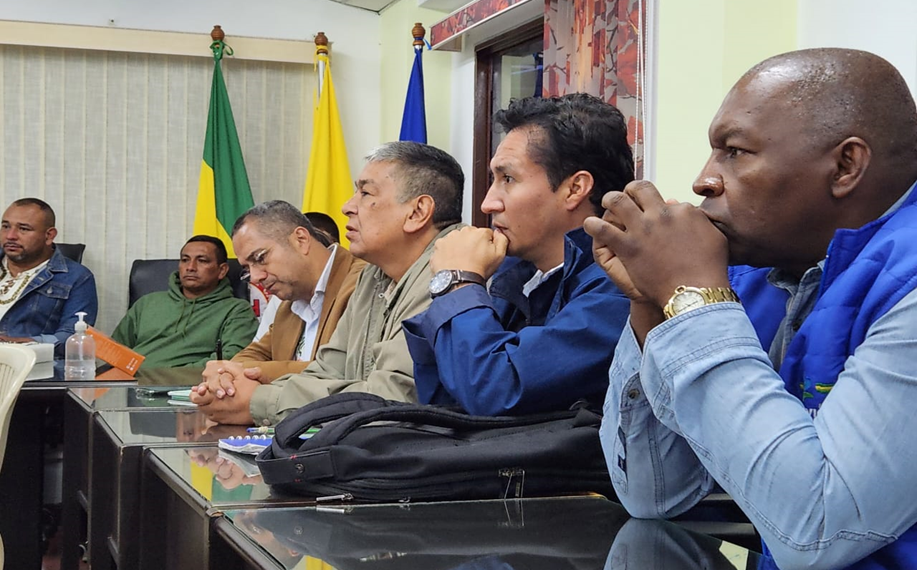 A través del diálogo y la concertación continúa en actividades la pavimentación de la vía Cairo – Cajibío