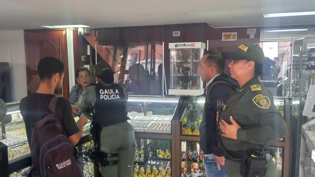 La Policía Nacional realiza campañas para prevenir el hurto y la extorsión