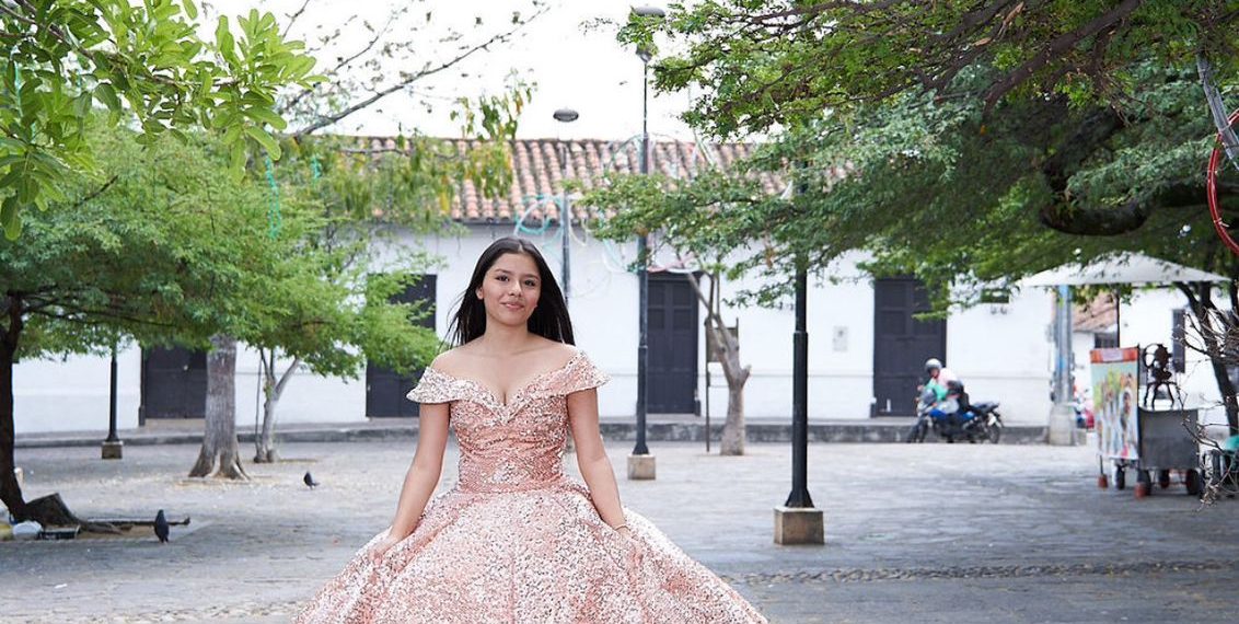 Stefanía Mateus Celebra sus Quince años confirmado que es el mejor día para Confirmar que es una bella Princesa