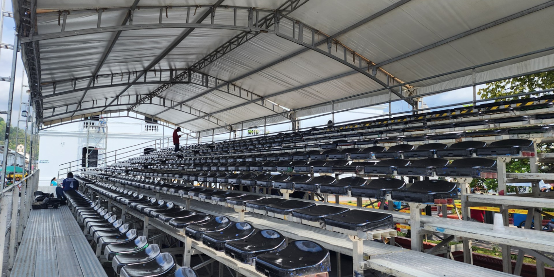 Ministerio entregó oficialmente las graderías del Parque Caldas