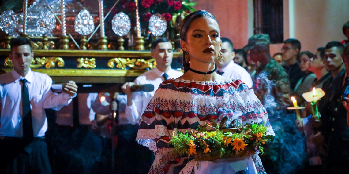 La Dolorosa abrió programación de procesiones nocturna