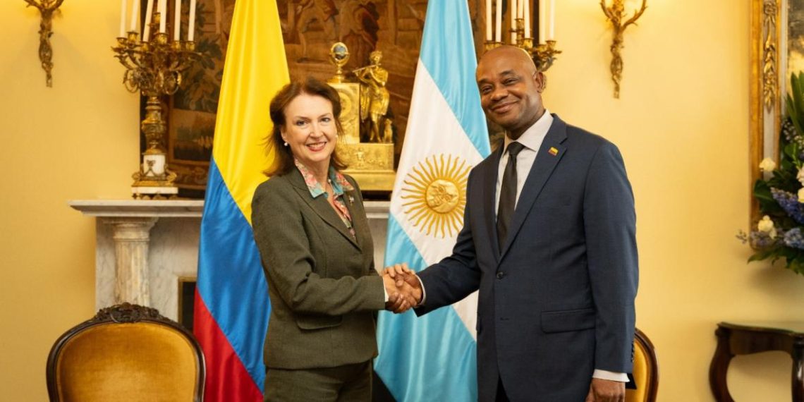 Superan  Colombia y Argentina crisis diplomática tras reunión de cancilleres