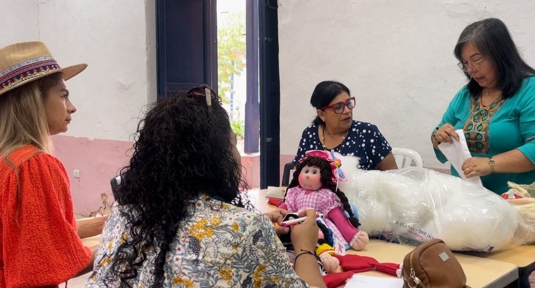 Cooperación entre Aruba y Popayán impulsa intercambio de artesanías