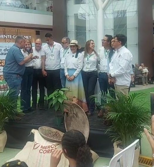 LA UNION DE NUESTRAS EMPRESAS PARA LA CONSTRUCCION DE LA PAZ EN EL CAUCA ES POSiBLE GRACIAS AL CACAO EN MUCHAS REGIONES DE NUESTRO DEPARTAMENTO 