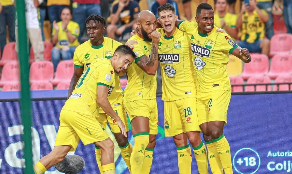 ¡El Campeón, El Bucaramanga  está de vuelta!