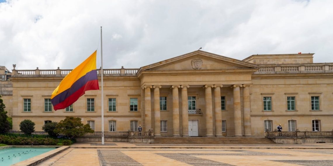 SE ACABO EL GRAN PÁCTO DE MENTIRAS Y SIN SABORES, PETRO SE QUEDA SIN ALIADOS