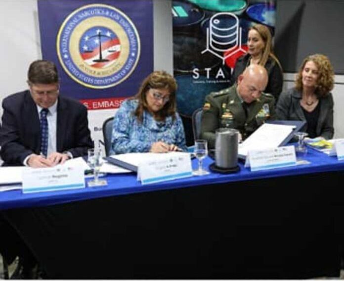EE.UU. y Colombia fortalecen el manejo seguro y eficiente de drogas y sustancias químicas incautadas