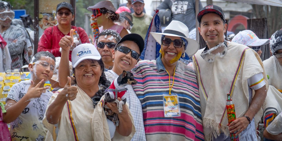 Desfile de carrozas fue el disfrute de propios y extraños en las Fiestas de Pubenza