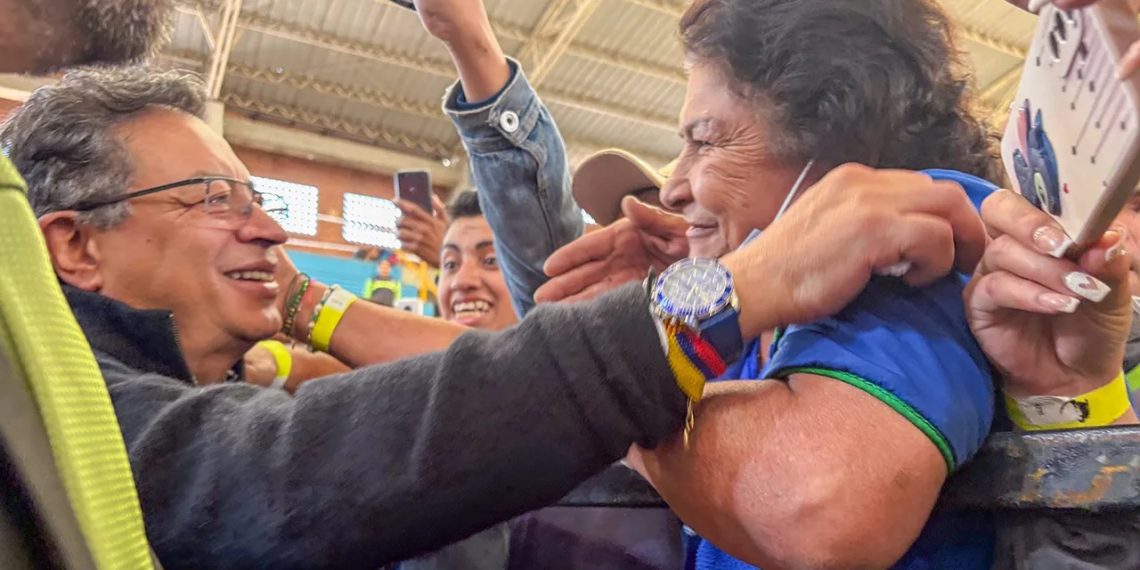 Gustavo Petro insistirá en clavarle más impuestos a los colombianos: busca $12 billones