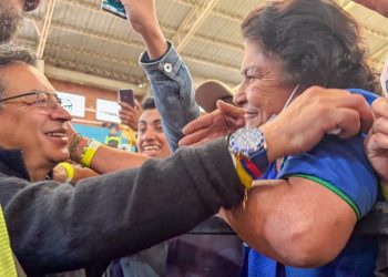 Gustavo Petro insistirá en clavarle más impuestos a los colombianos: busca $12 billones